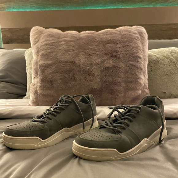 ✅Sold✅ Steve Madden Dress shoes - Picture 2 of 3